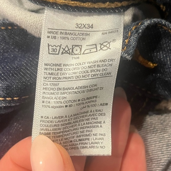 Embroidered Denim Shorts with Tiger and Floral Design - Picture 3 of 4